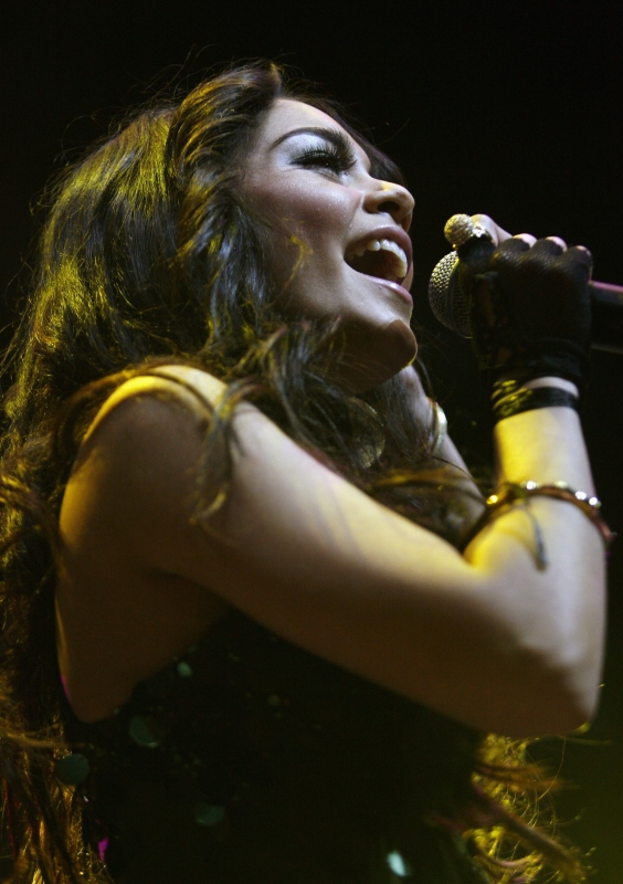 07102_7_KIIS_FM_Jingle_Ball_07-12-06.jpg