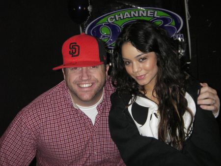 channel933_11.jpg