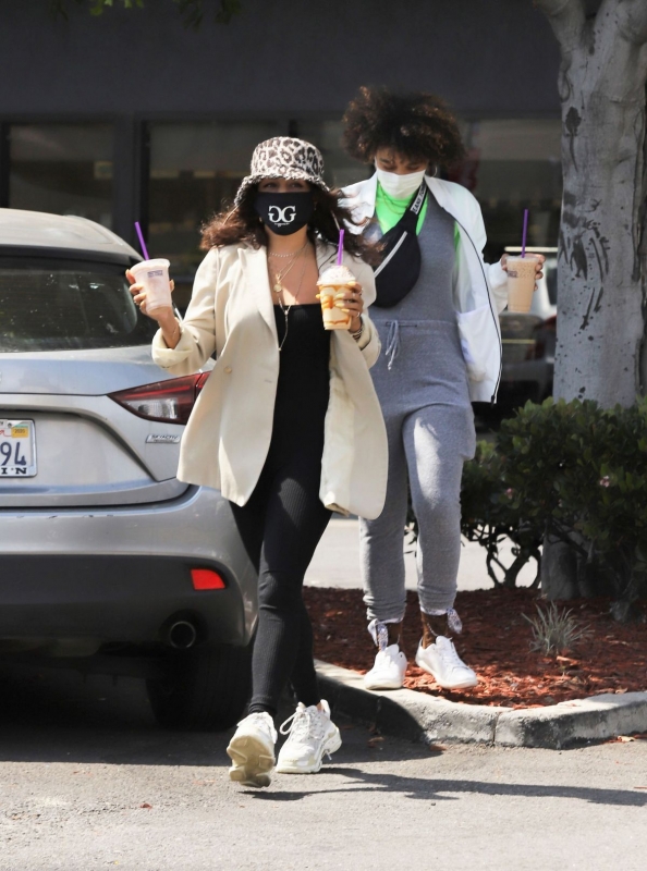 vanessa-hudgens-out-for-coffee-in-los-angeles-06-06-2020-4.jpg