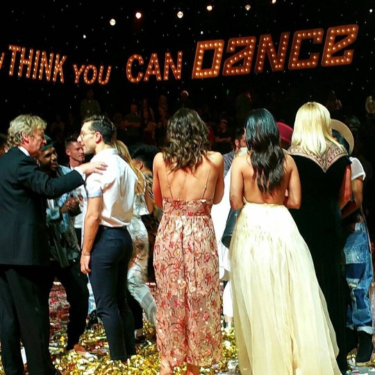 image220~0.jpg