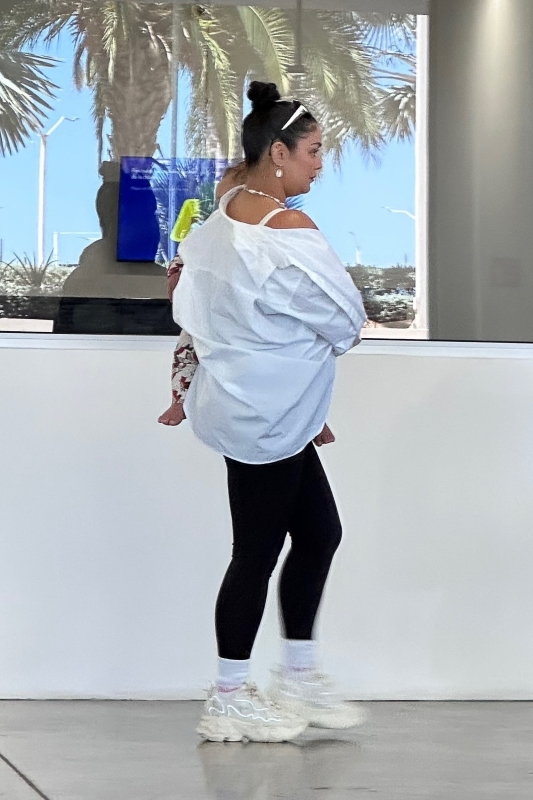 vanessa-1.jpg