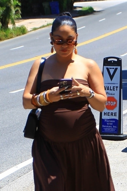 vanessa-10.jpg