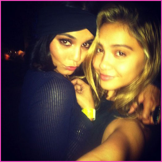Vanessa-Hudgens-Stella-Hudgens-Halloween-Horror-Nights.jpg